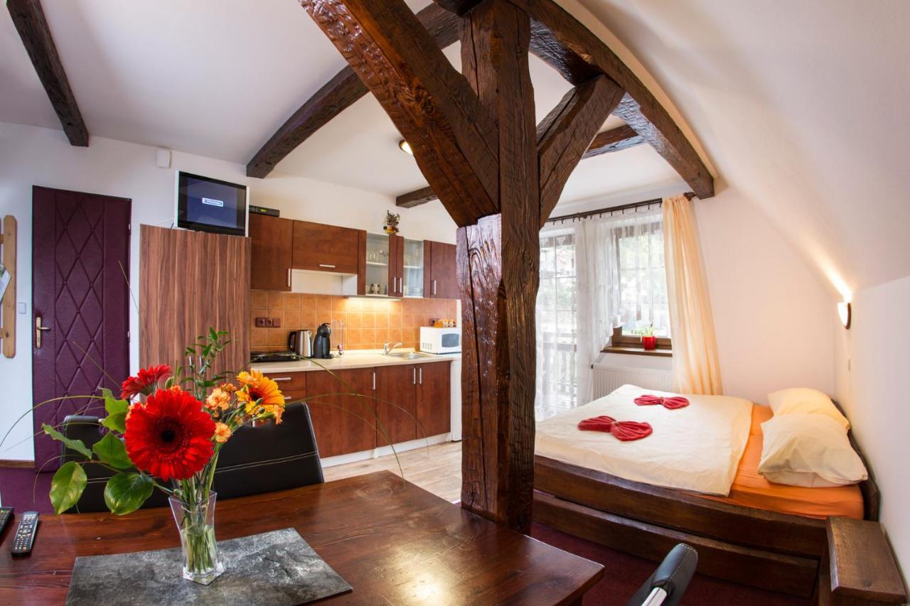 Apartment Nedrik Рокитніце-над-Їзероу Екстер'єр фото